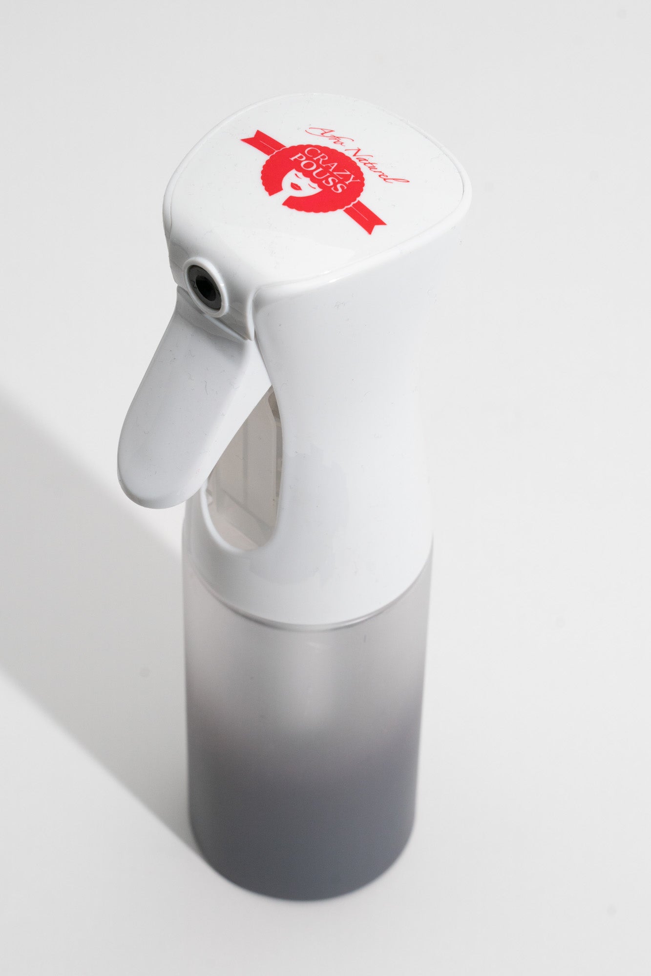 CRAZY POUSS - New vaporisateur crazy - Blanc - Vaporisateur à jet réglable pour humidifier vos cheveux avant le coiffage